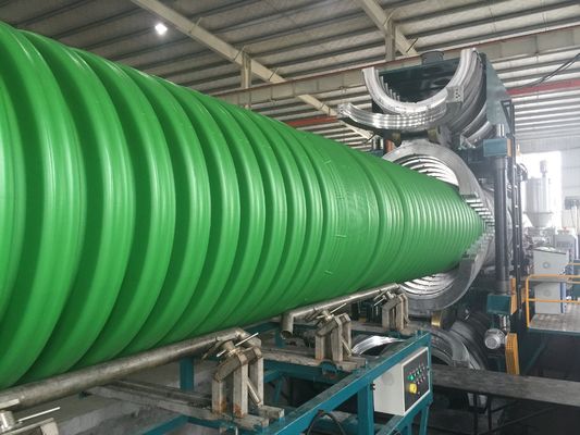 Κάθετη HDPE PP DWC διπλοτειχισμένη ζαρωμένη μηχανή σωλήνων