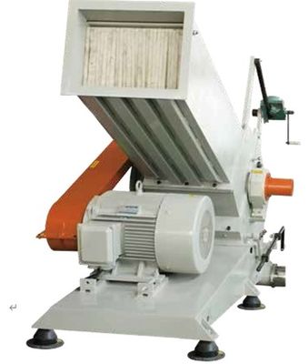 Χαμηλού θορύβου 1200kg/H Pet μπουκαλιών απορρίματος μηχανή θραυστήρων αποβλήτων πλαστική