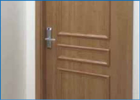 PVC JWELL που ξεφλουδίζει την αφρίζοντας πόρτα πινάκων WPC που κάνει τη γραμμή εξώθησης σχεδιαγράμματος PVC μηχανών
